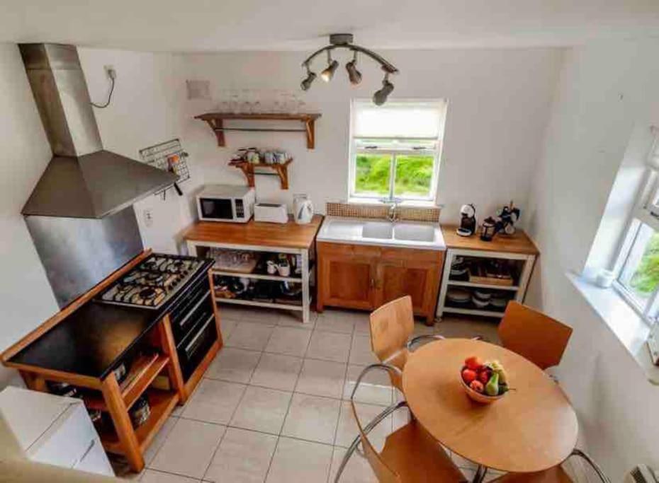 Pink Cottage Ballyconneely Extérieur photo